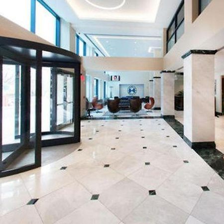 Comfort Inn & Suites - Kew Gardens Near La Guardia Airport New York Esterno foto